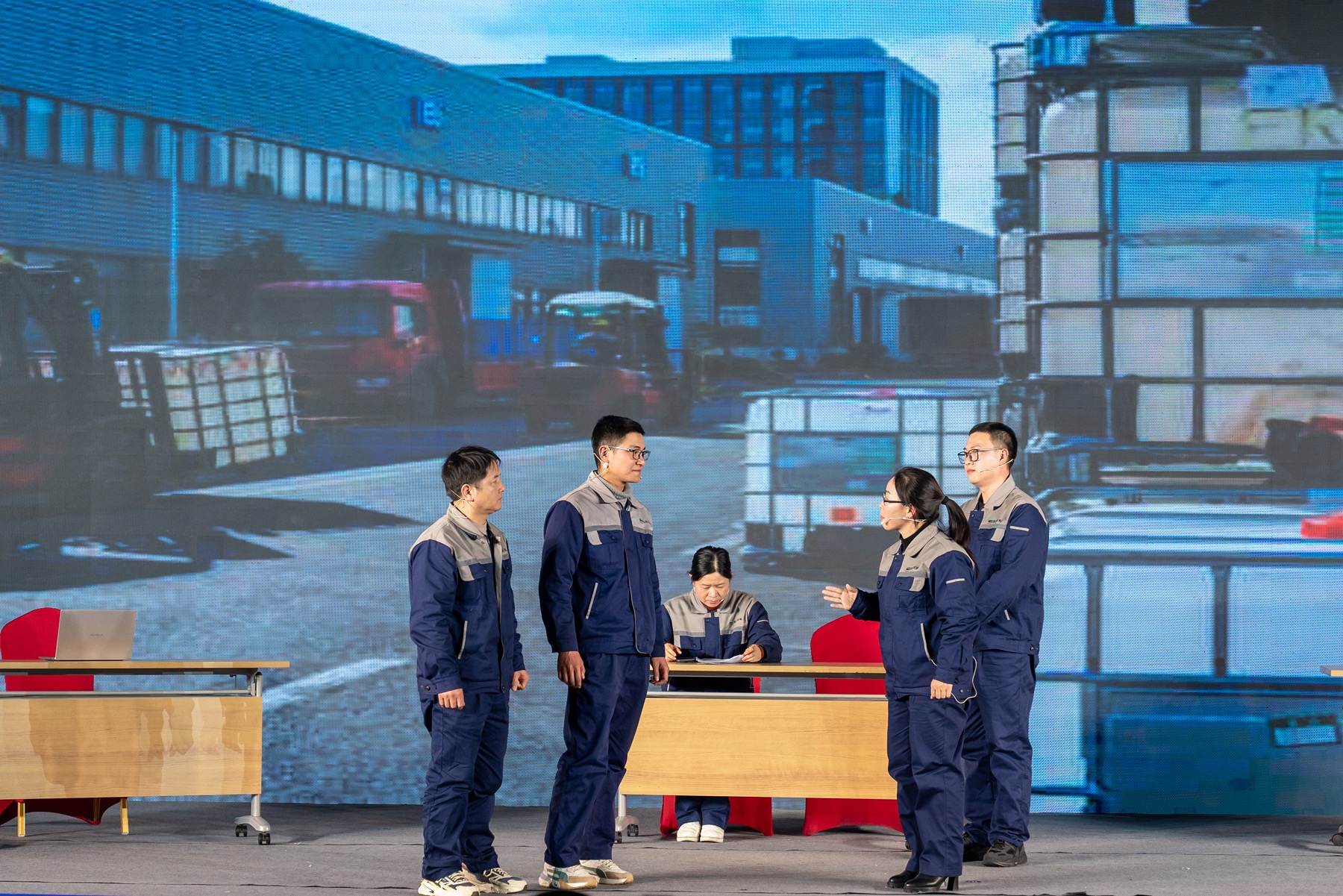 少妇真人直播免费视频