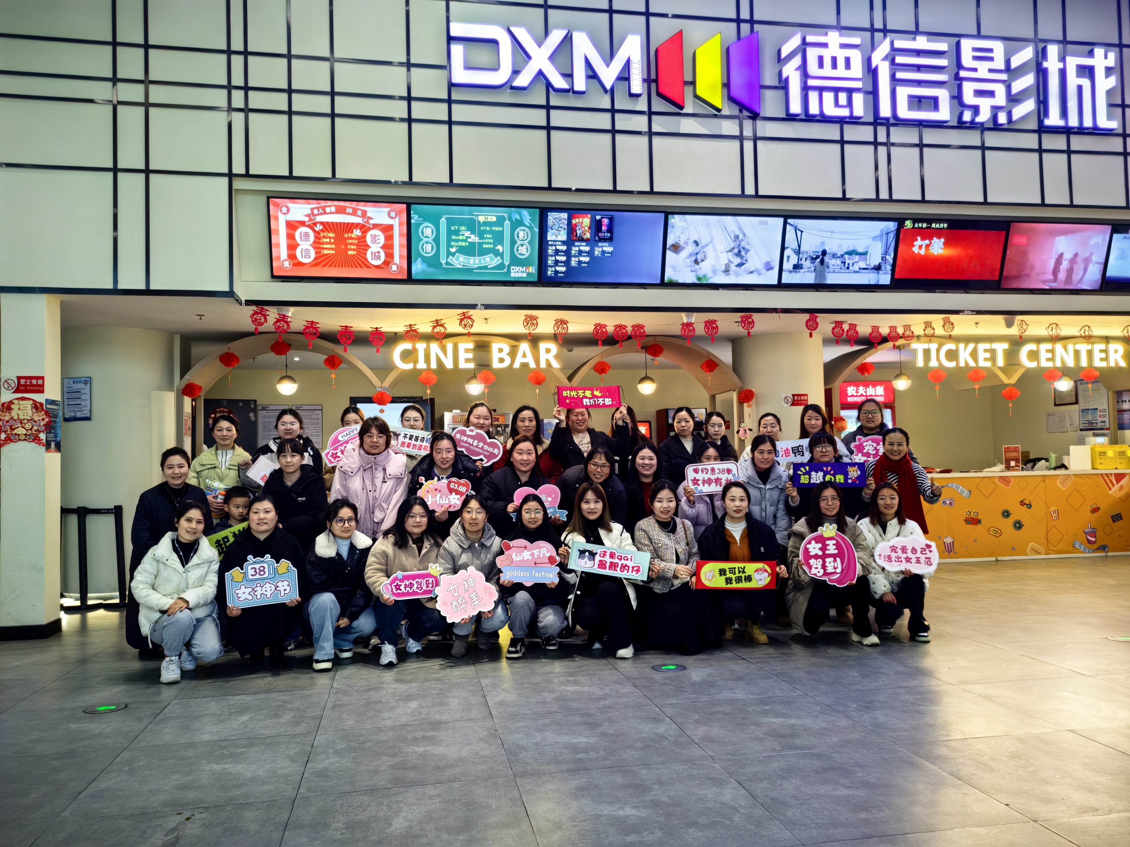 少妇真人直播免费视频