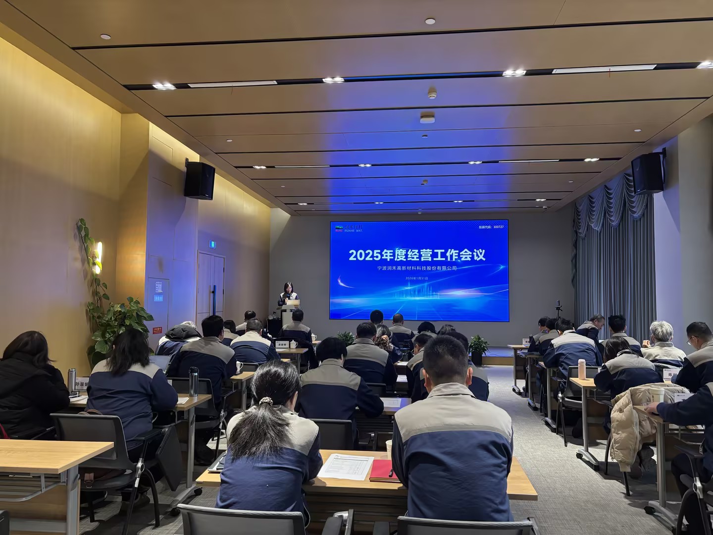 少妇真人直播免费视频