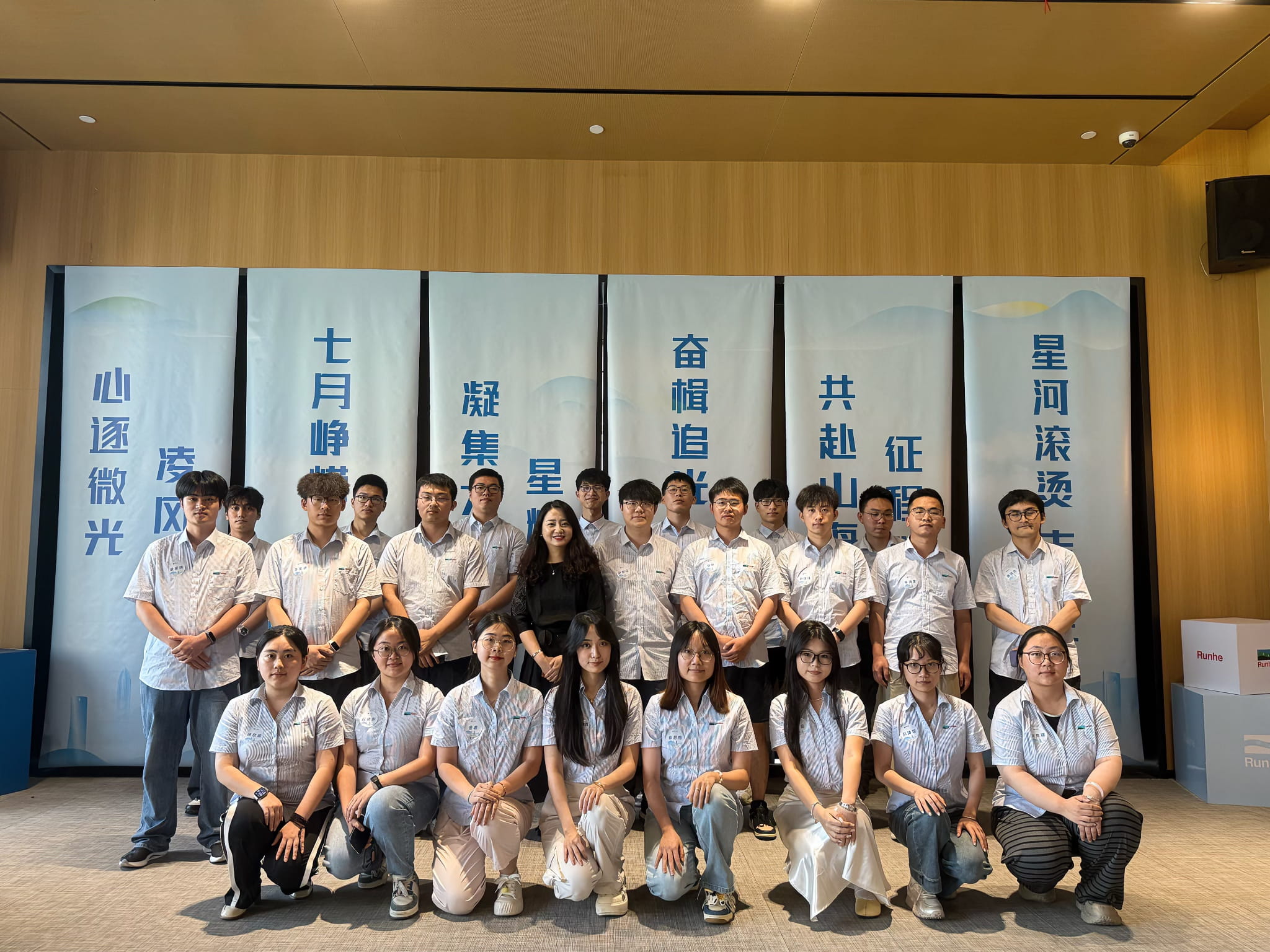 少妇真人直播免费视频